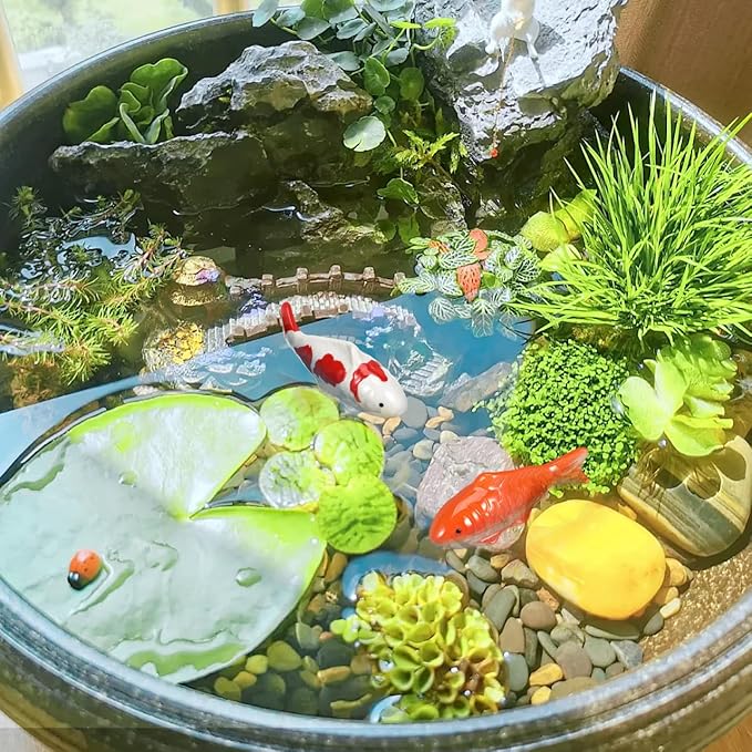 Housoutil 2pcs Ceramic Fish Ornaments Floating Fish Decorations for Aquarium Pond Home Decor